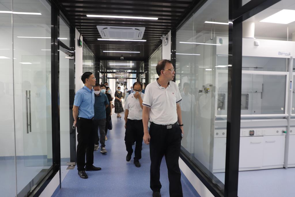 省教育厅副厅长刘健一行来我校开展2022年秋季学期开学工作专项督导